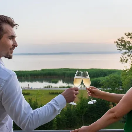 Azur Premium Hotel 5*