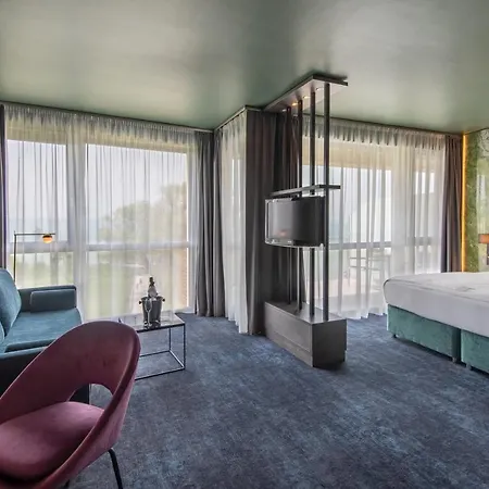 Azur Premium Szálloda