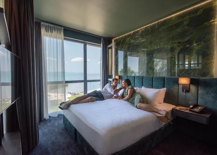 Azur Premium Siófok