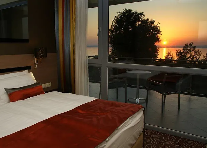 Hotel Azur Premium 5*